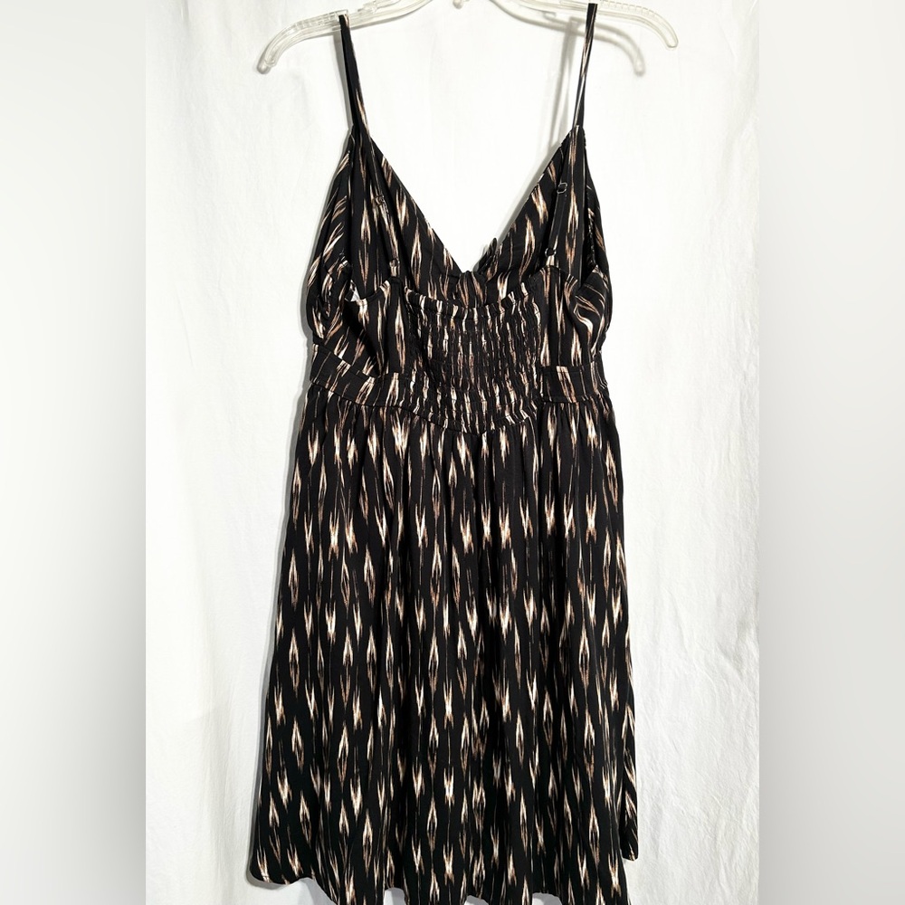 WOMENS LARGE BLACK MULTI PRINT TIE FRONT SHIRRED BACK ADJUSTABLE STRAP DRESS - Picture 8 of 10